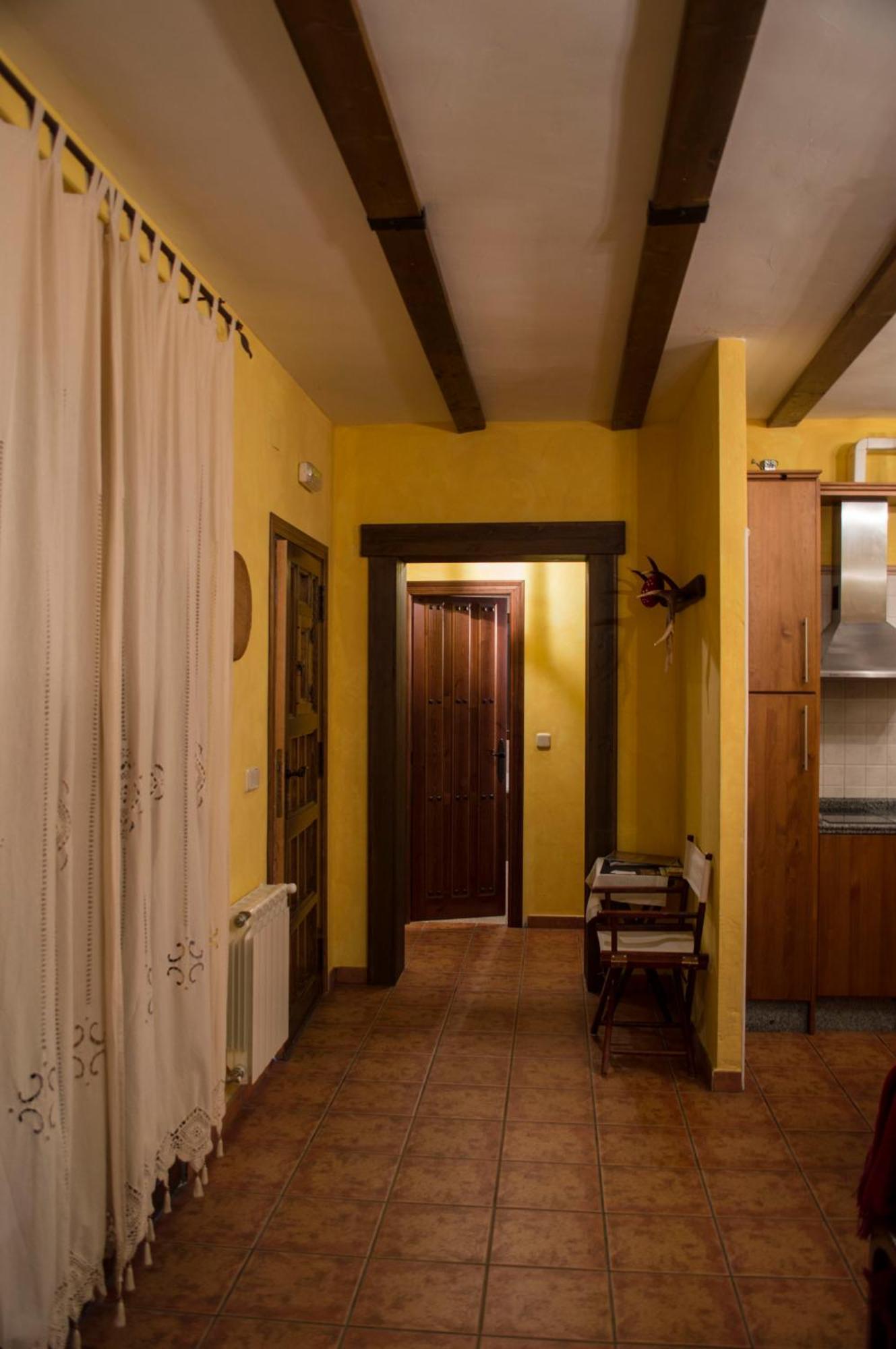 Apartamentos Rurales Alvado Tamajon Exterior photo