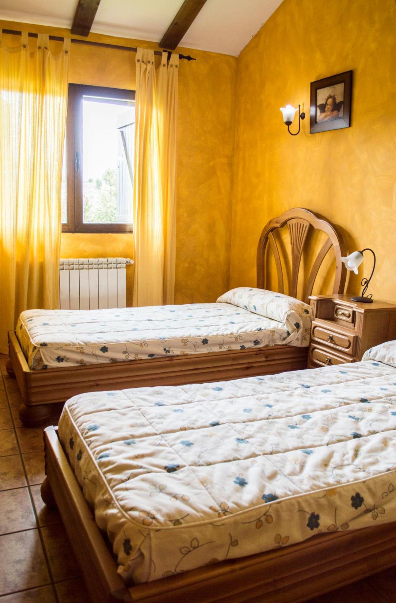 Apartamentos Rurales Alvado Tamajon Exterior photo